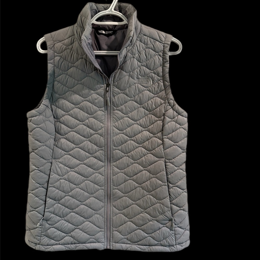 Women’s North Face Thermoball Vest Medium